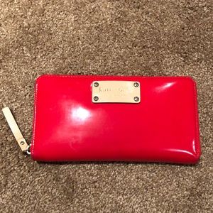 ♠️ Kate Spade Patent Zip Around Wallet